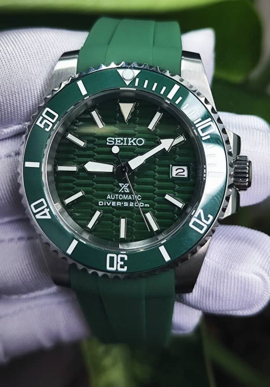 Seiko Mod Submariner Green Forest NH35 Bracelet Silicone